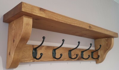 Garderobe mit Ablage Handarbeit Holz 5 schwarze Doppelhaken dunkle Eiche Wachs