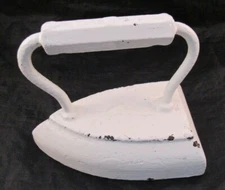 Vintage Sad Iron Wapak Cast Iron Flat Iron Weighs 5 Pound 15 oz