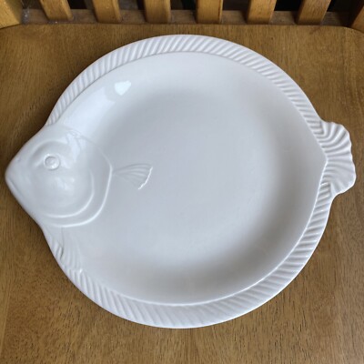 WAECHTERSBACH West German Rare All White Fish Shaped Plate 9 