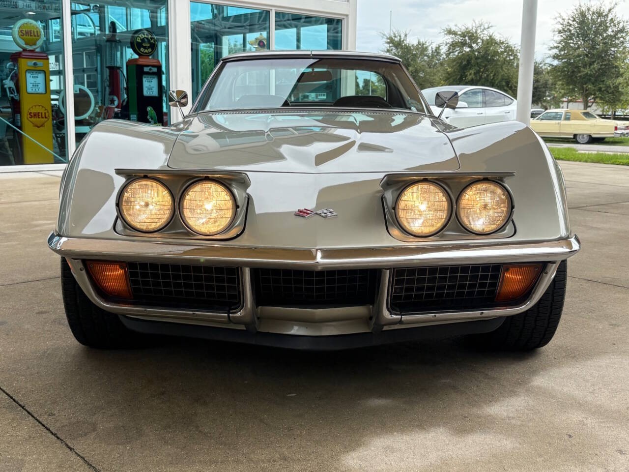 1972 Pewter Silver Chevrolet Corvette   | C3 Corvette Photo 4