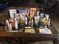 Wholesale mixed lot of High End Full Size Skincare/makeup/bath/body items 5 pc