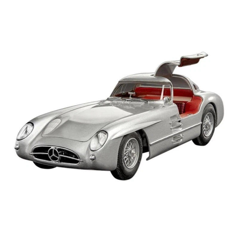 Modello Auto Mercedes-Benz 300 SLR Uhlenhaut Coupe |REVELL|05633| 1:24 - Immagine 3 di 4