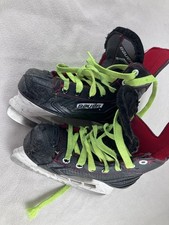 Bauer Ice Hockey Ice Skates Size Approx - 2-2.5 UK worn - lots of life left