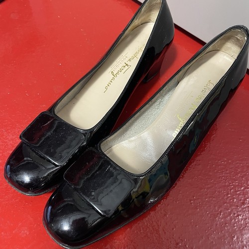 Salvatore Ferragamo, SALVATORE FERRAGAMO 8,5 A schmale UK 5,5 Vintage schwarze Lackleder Schuhe ITALY