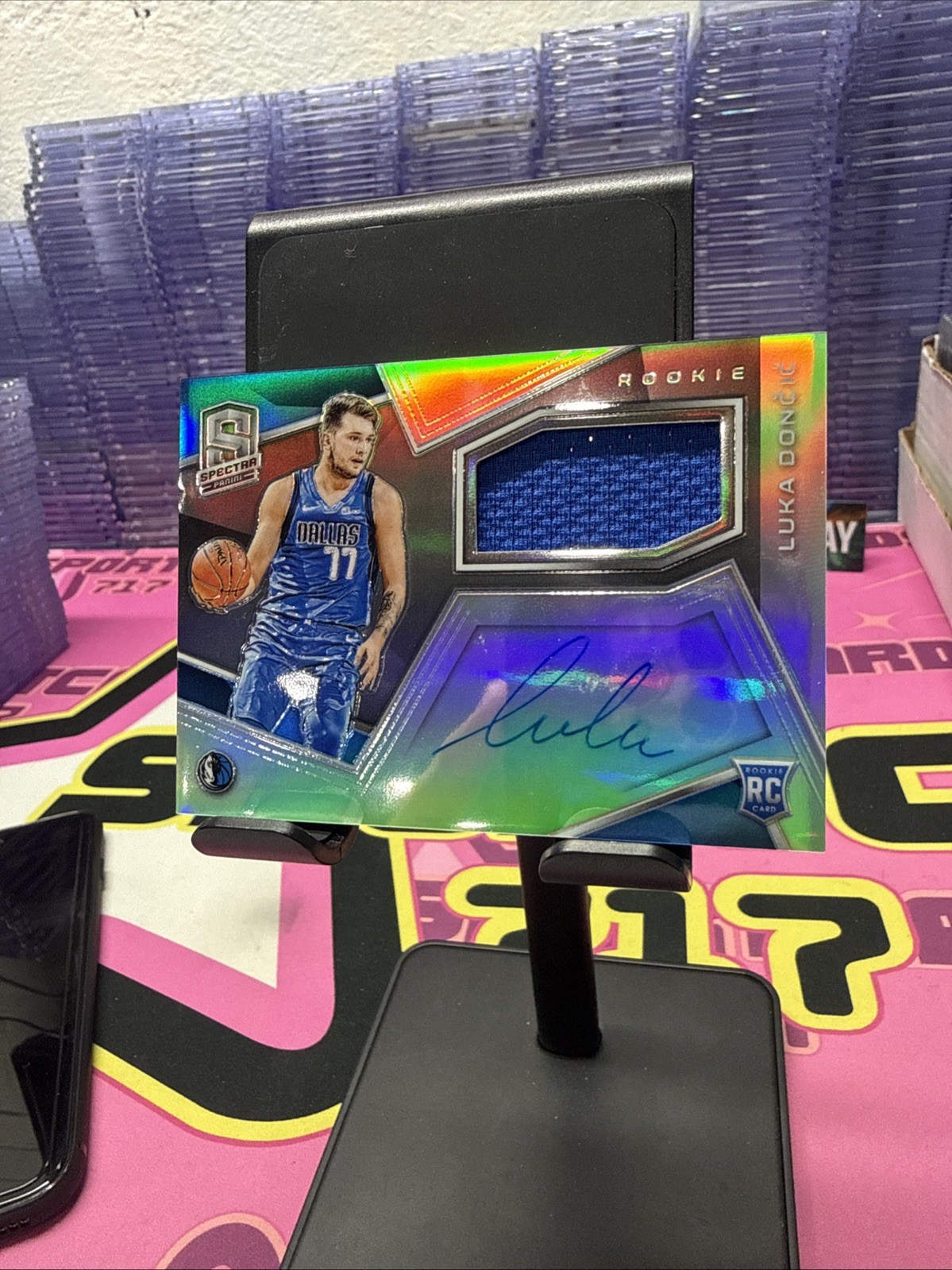 2018-19 Spectra Silver Prizm Luka Doncic RPA ON CARD AUTO /299 (Check Pics) view 1