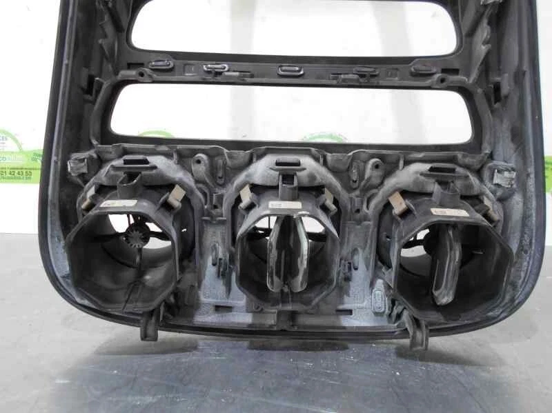 A2056805107 console centrale pour MERCEDES-BENZ CLASE C (W205) LIM. 220 1443381 - Photo 3/4