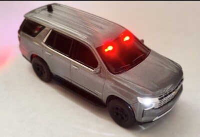 グリーンライト】1/64 シボレー タホ アメリカ警察 ベアキャット装甲車