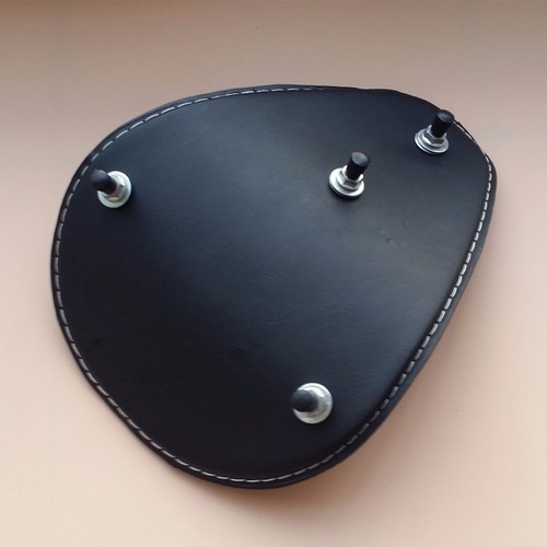 Black Leather Solo Seat For Harley Honda Kawasaki Suzuki Yamaha Chopper Retro XL - Picture 4 of 5