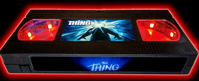 The Thing (1982) - Retro VHS Lamp +Remote Control - 80s Horror Movie