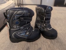 Airwalk Kids Blue Snow Winter Boots With removable Liners Size 8 Thermolite
