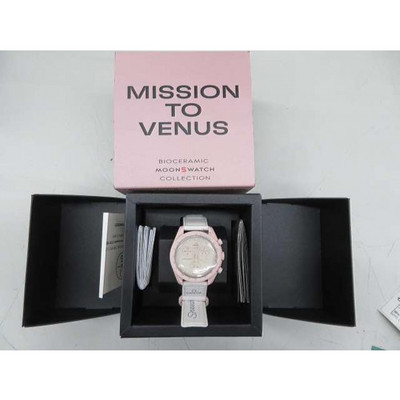 オメガ×スウォッチ　ピンク　MISSION TO VENUS SO33P100 Swatch x Omega Bioceramic Moonswatch Mission to Venus
