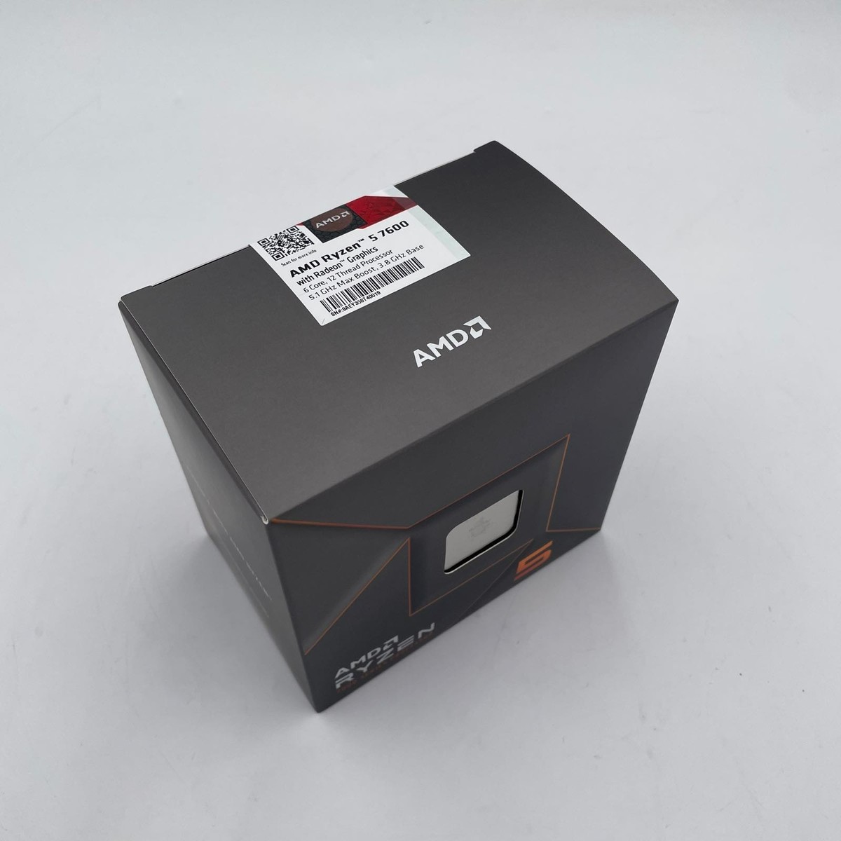 AMD Ryzen 5 7600 Processor (5.1 GHz, 6 Cores, Socket AM5) Boxed