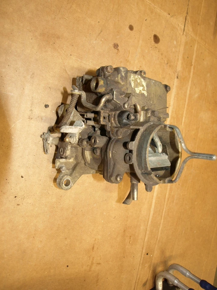 Carburador Holley r3234A 2 barriles AMC 1966 1967 Rambler Jeep 327 V-8 Foto 4 de 4