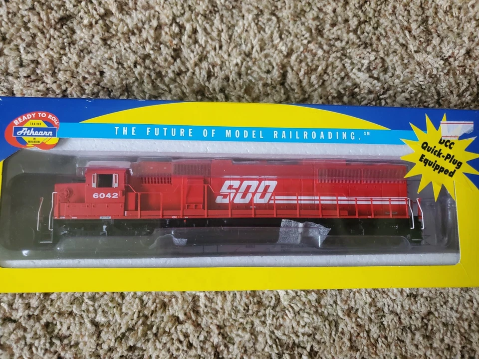 HO Scale Soo SD60 6042 Athearn RTR DCC - Image 2 of 2