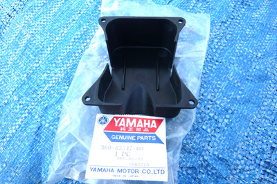 Yamaha  RD350 RD250 A/B   1973-75  Cover, Socket Verkleidung von Anzeige Cockpit