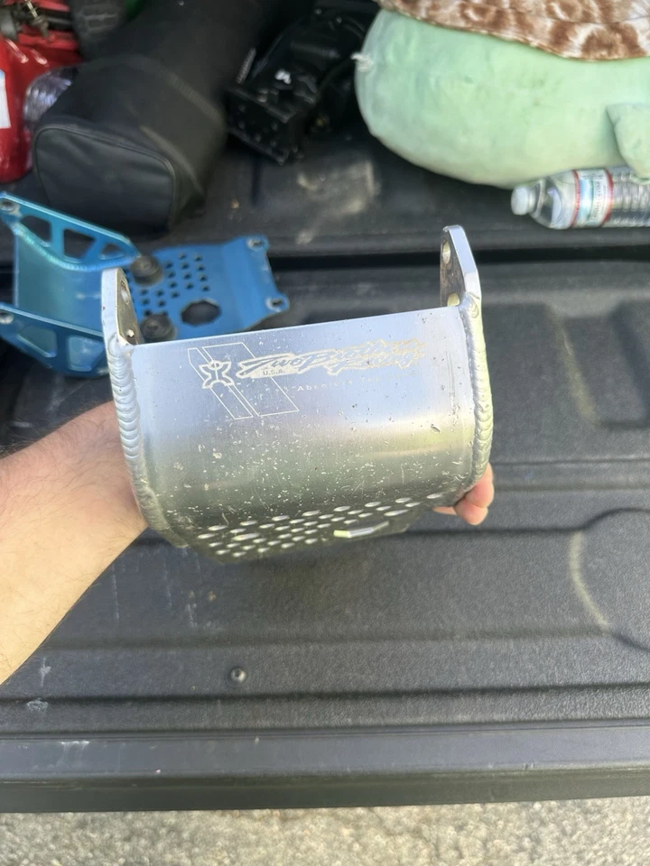 Two Brothers Racing KLX 110 / DRZ110 Skid Plate Bash Of Silver Foto 2 de 3