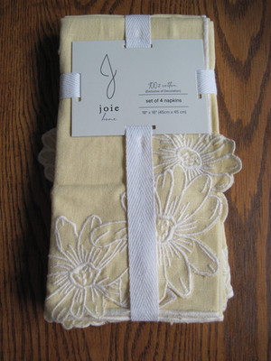 Set of 4 Joie Home Embroidered Flower Napkins 18x18 Yellow & White NEW