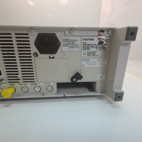 Fluke PM3392A 4CH Digital / Analog Storage Oscilloscope 200 MHz 200MS/s - Picture 11 of 13