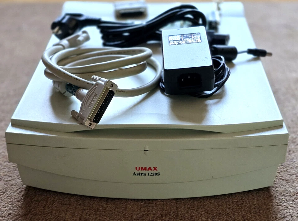 Scanner Umax Astra 1220s SCSI 600x1200 dpi - Bild 2 von 4