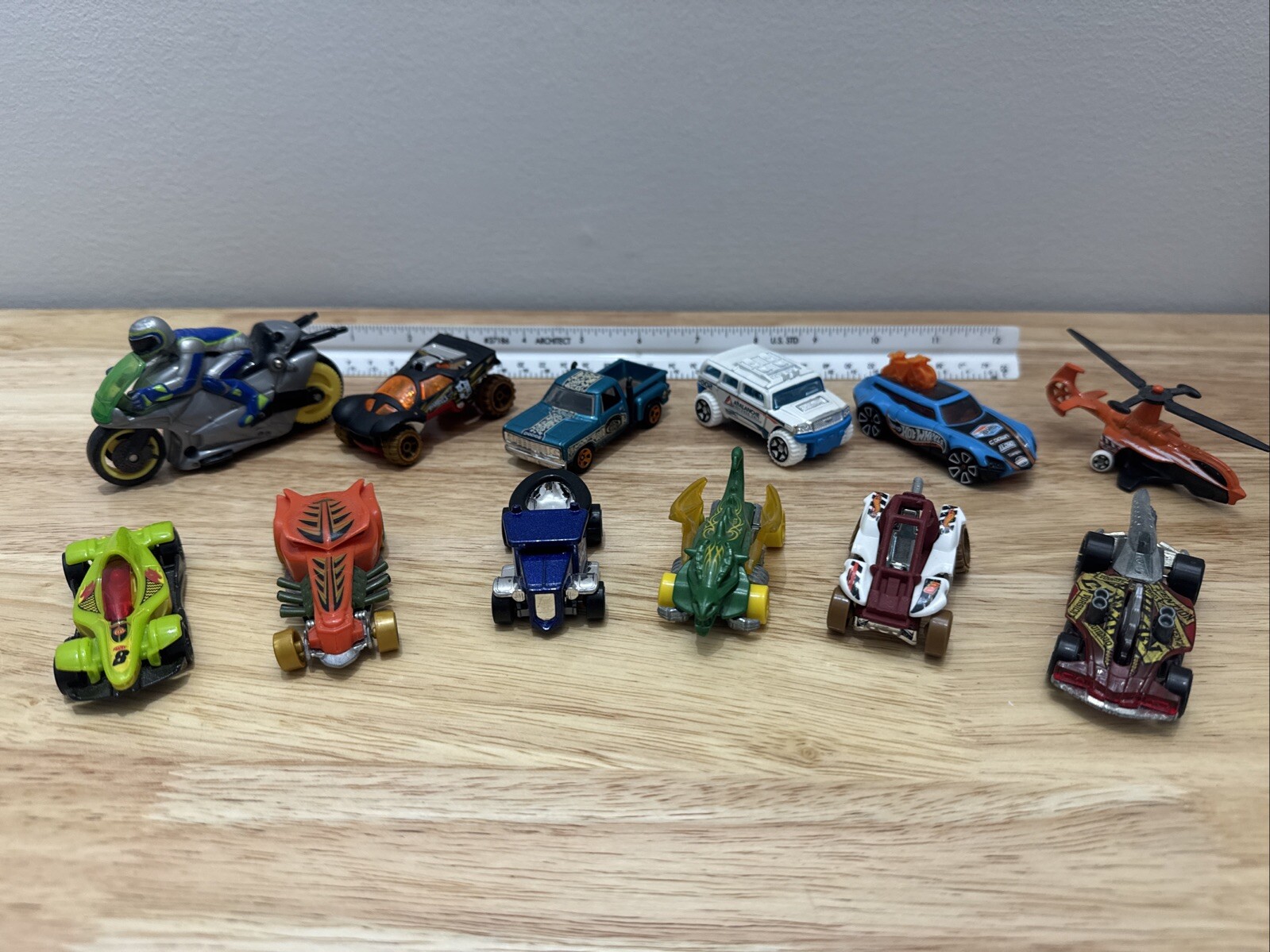 Toy Cars Lot Hot Wheels Maisto Matchbox Mattel 12 Unique Vehicles