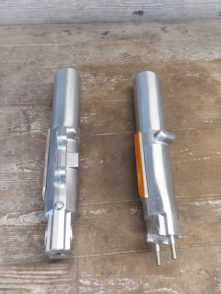 Deslizadores de horquilla Harley-Davidson Showa OEM R46502-09 G5b3-10-L Sa-9, G5b3-10-r Sa-12 Foto 4 de 4