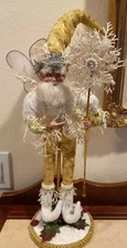 Mark Roberts 20" Posable SNOWFLAKE FAIRY w/ Stand ~ Excellent 