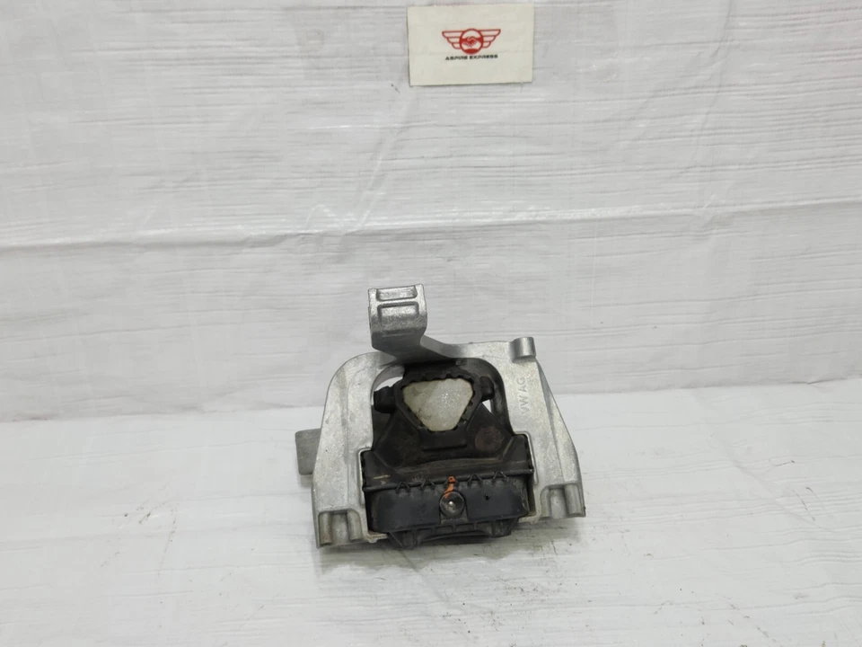 2017 2018 2019 Volkswagen Golf SportWagen Engine Motor Mount Right Side AWD Foto 3 de 4