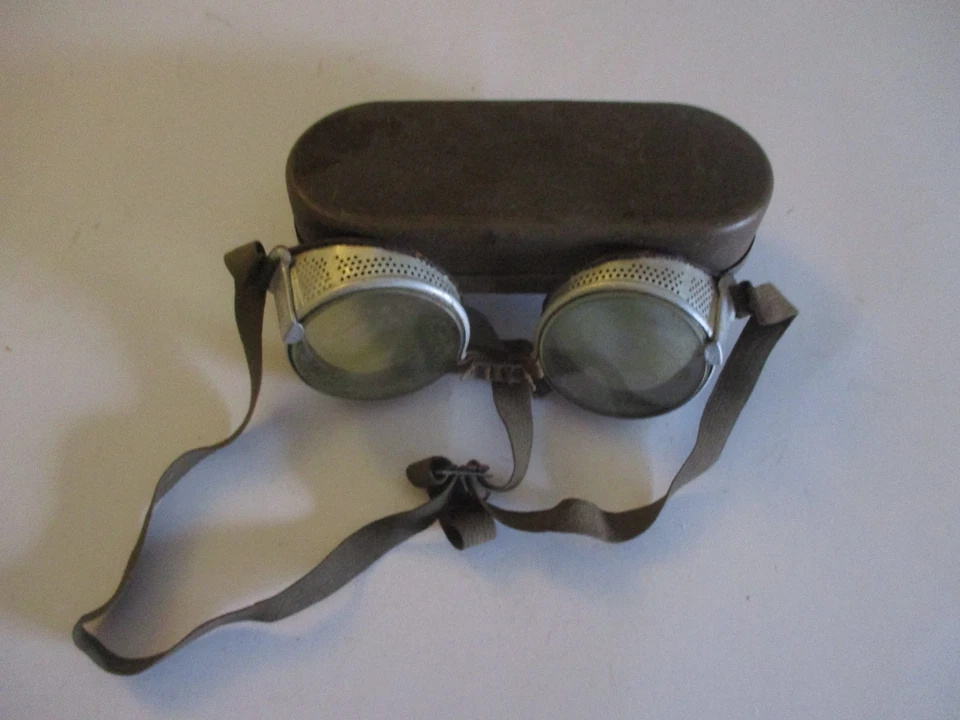 Gafas de Servicio Wilson Antiguas con Estuche Original Primera Guerra Mundial Era con Inserto de Papel Foto 4 de 4