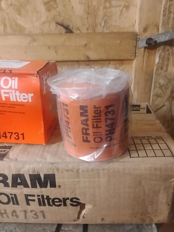 FRAM Oil Filters For Big Rig Truck Unopened Box Of Six Filters In Total - Image 2 of 4
