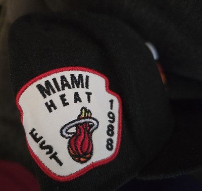 New Era Hats Vintage Mami Heat Fitted with side pacth Size 7 1/2 