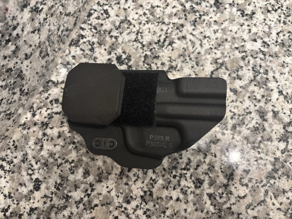 Tenicor CERTUM3 Right Hand IWB Holster For P365 P365x Adjustable 1.5” DCC Clips - Image 2 of 2