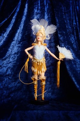 OOAK Custom Made Barbie Puppe Handmade Barbie Showgirl mit Federn Sammlerstück