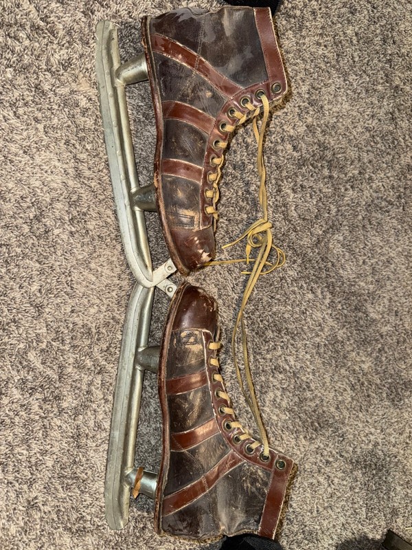 vintage Winslow Skates size 11 ice skates
