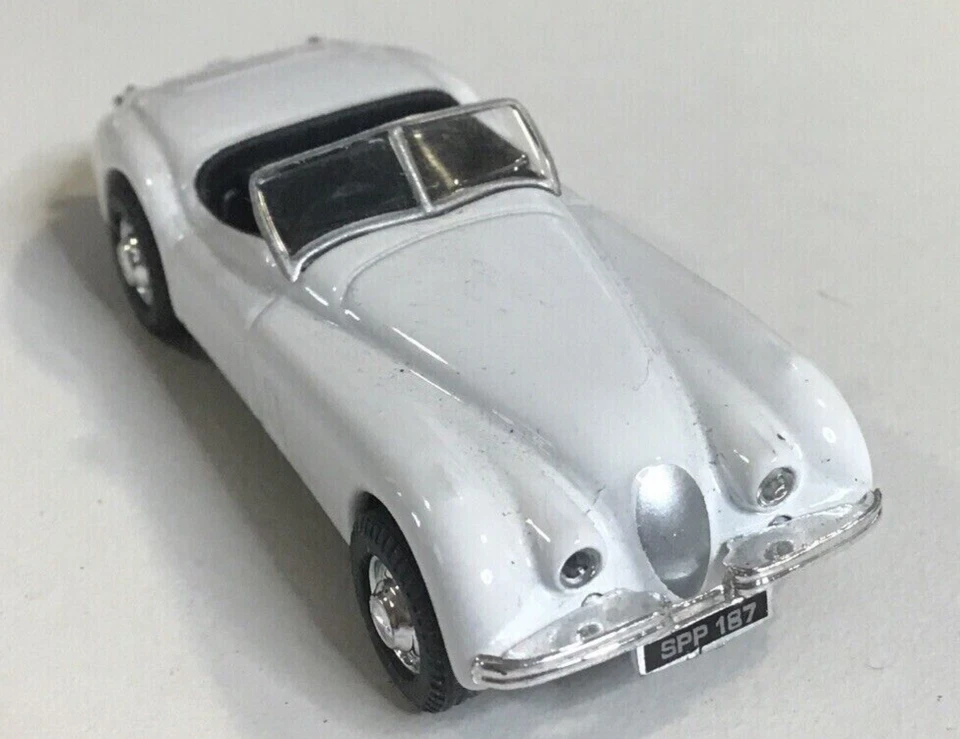 RTR 内置高速模型功率压铸白色 JAGUAR 可转换 1/87 HO 内置 — 第 2/4 张图片