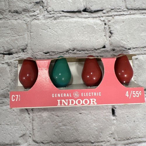Vintage box 4 GE C 7 1/2 Red Green Christmas Tree Light Bulbs - Picture 4 of 4