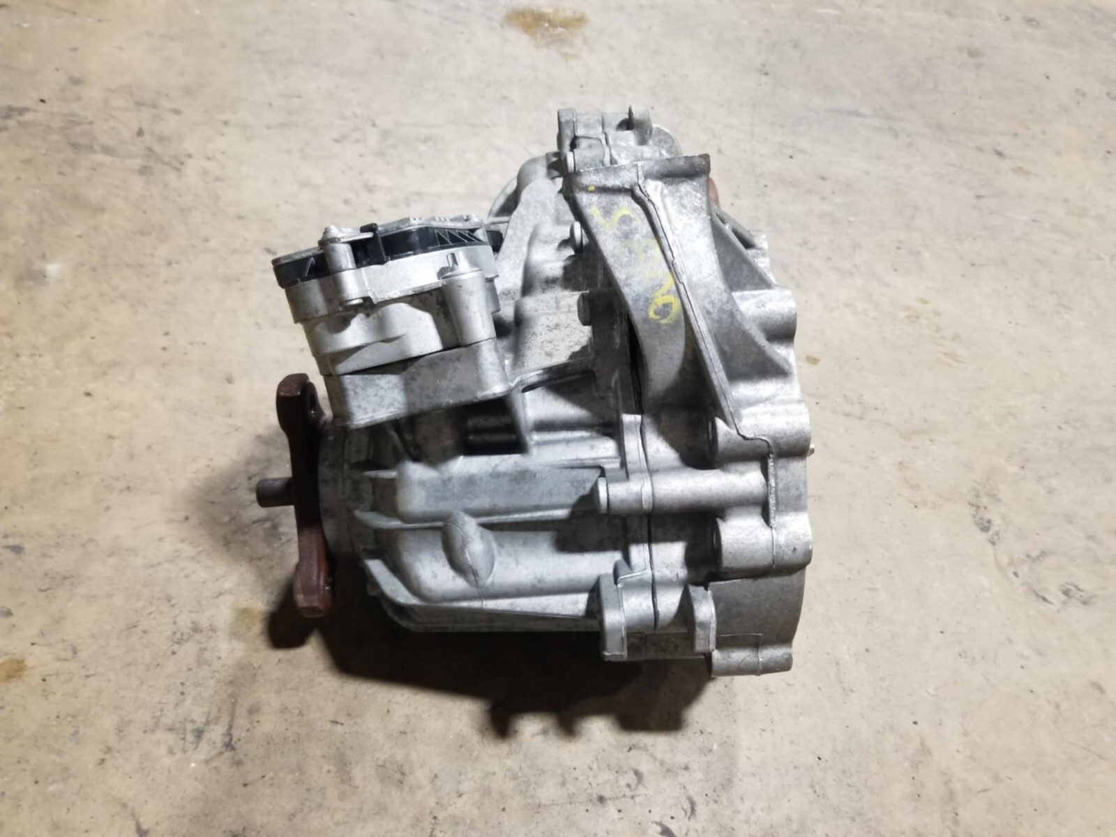 2014 - 2019 MASERATI GHIBLI TRANSFER CASE OEM #85