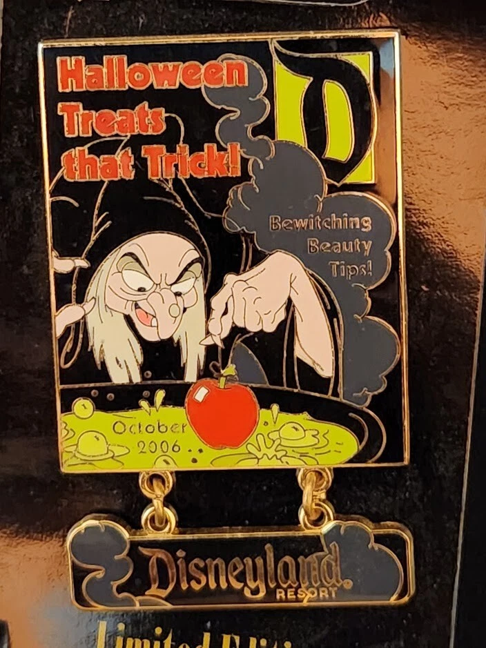 Disney DLR 2006 D Magazine old hag Halloween treats that Trick Issue dangle LE p - Image 2 of 3