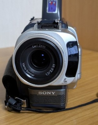 SONY DCR-TRV17 Handycam Camcorder NightShot MiniDV Japanese only