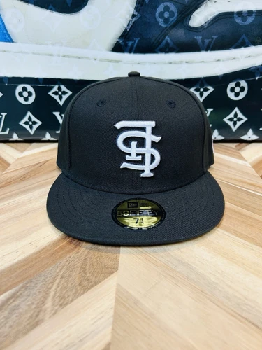New Era Upside Down Logo St Louis Cardinals Fitted Black White 7 1/4 Sold Out