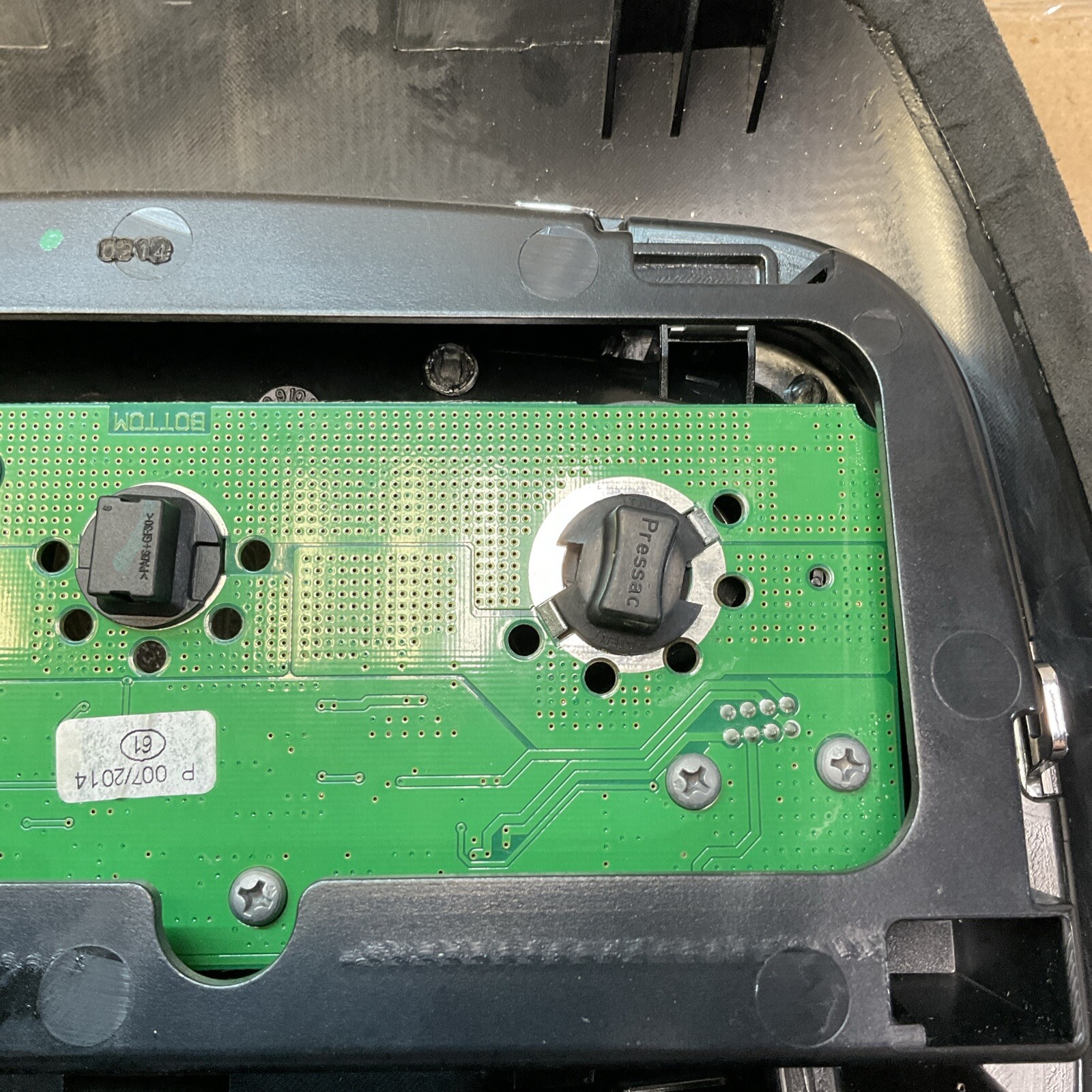 06700247150 OEM MASERATI Black Roof Console Light Switch 14-19 Ghibli Quattropo