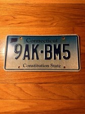 CONNECTICUT passenger license plate &ldquo;9AK&bull;BM5&rdquo;