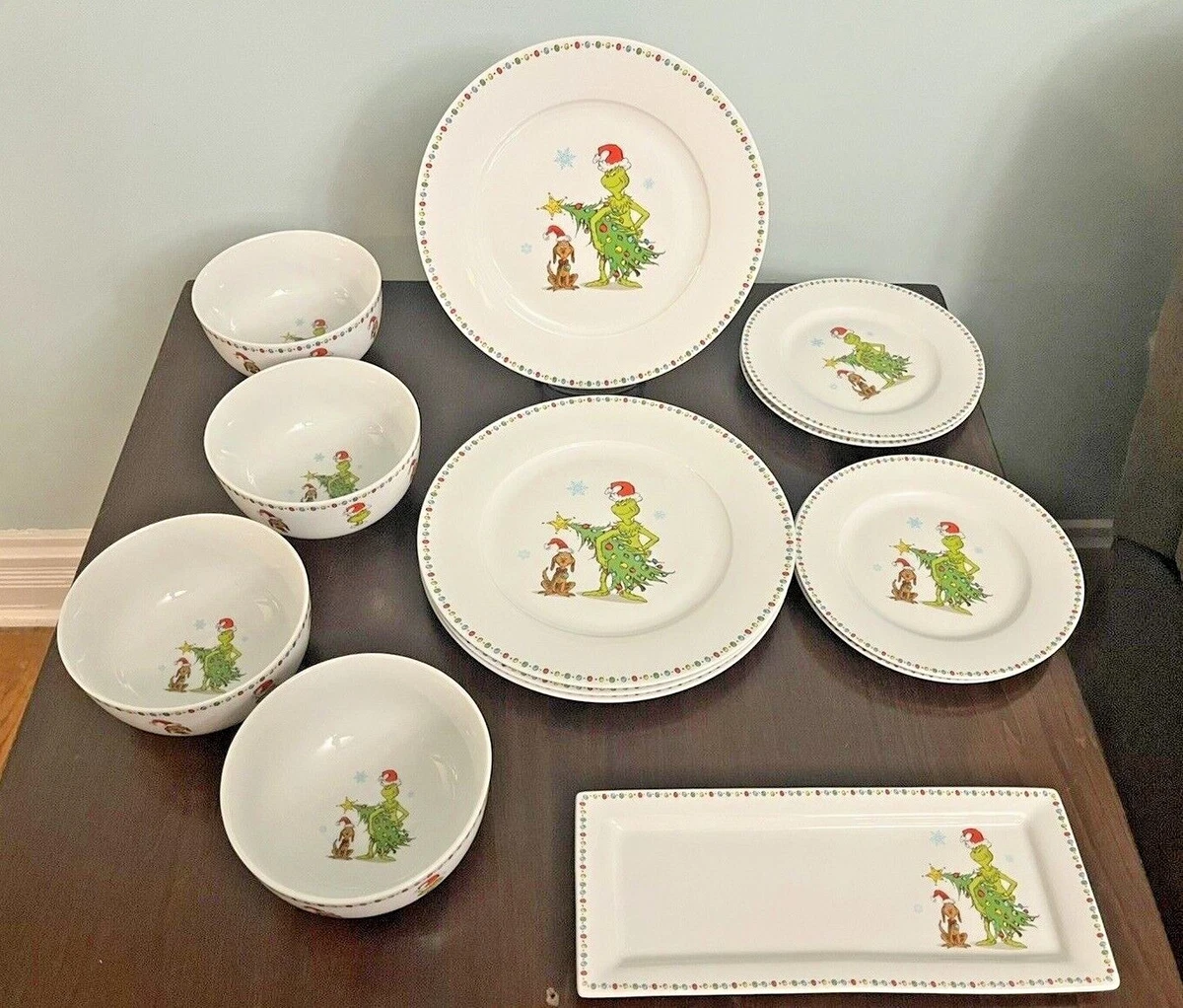 The Grinch Dinner Plate Set of 12