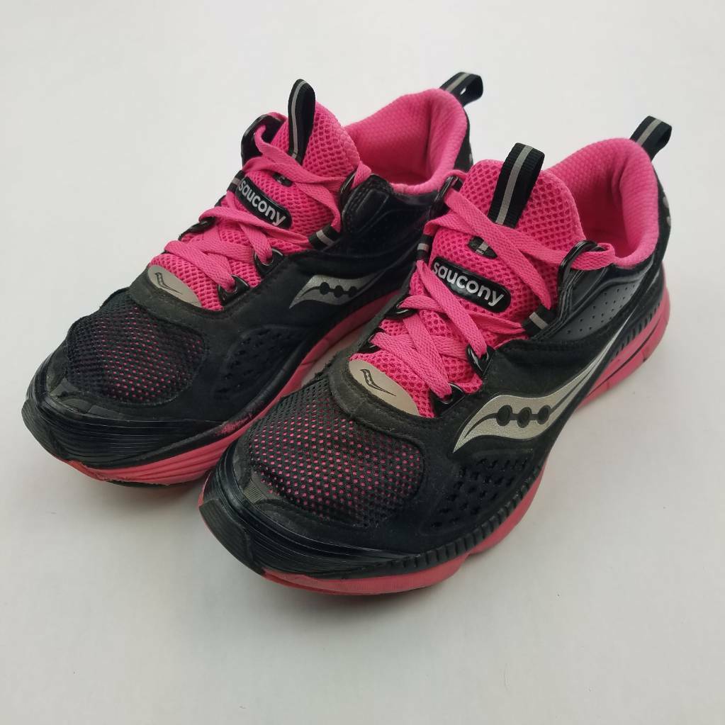 low profile athletic shoes