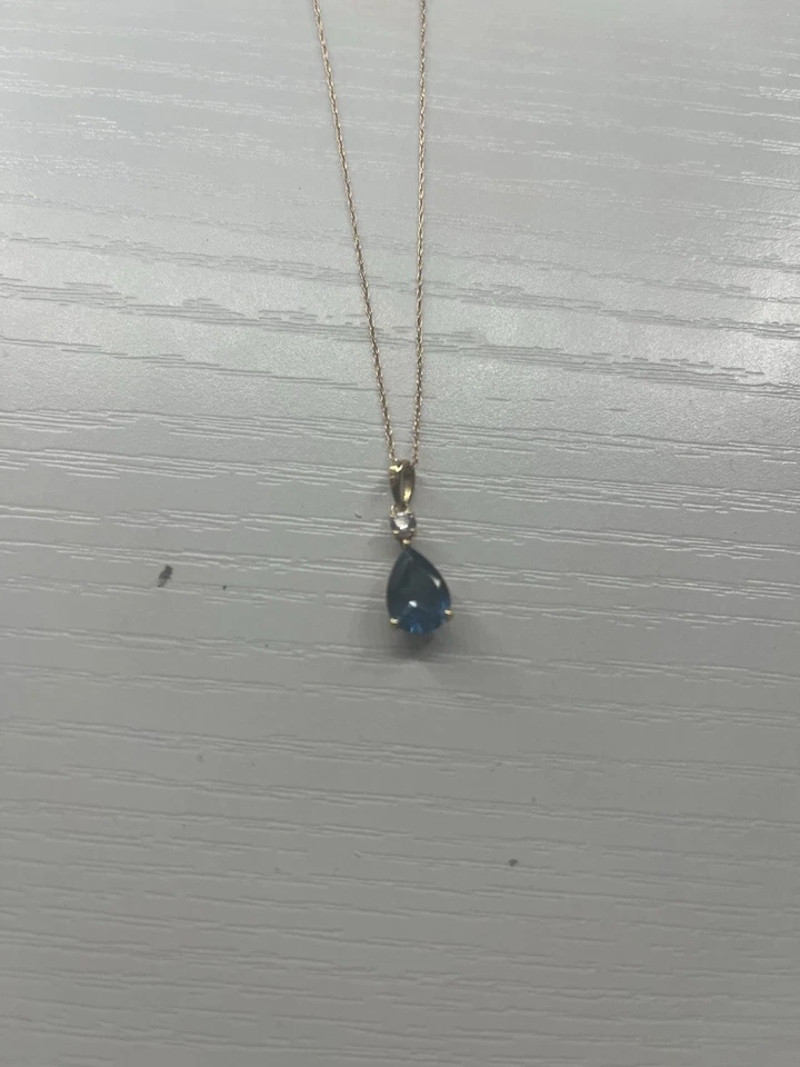 Collar de piedras natales de zafiro Zales con cadena de oro de plata de ley Foto 4 de 4