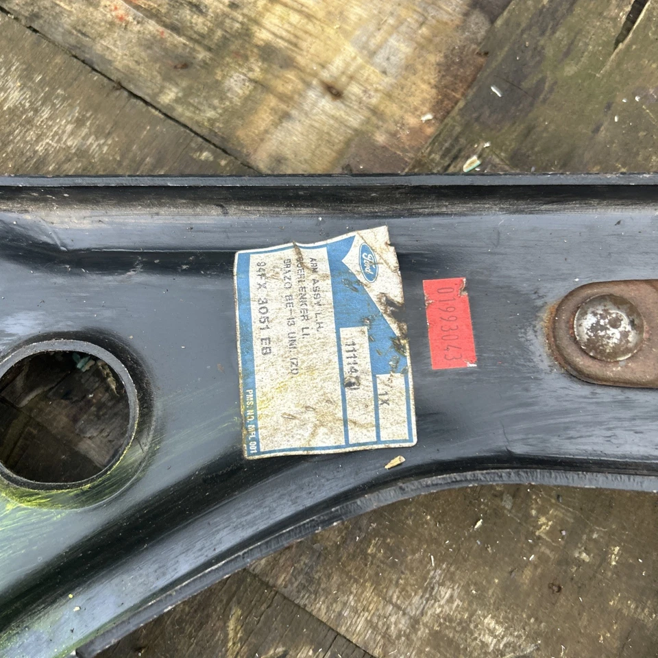 / Suspension Arm fits FORD FIESTA 1.6 Front Left 89 to 95 and front right  - Image 2 of 4