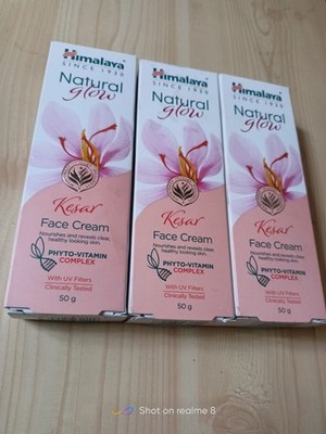 Himalaya Natural Glow Kesar Gesichtscreme, 3er Pack mit 50g Ablaufdatum...