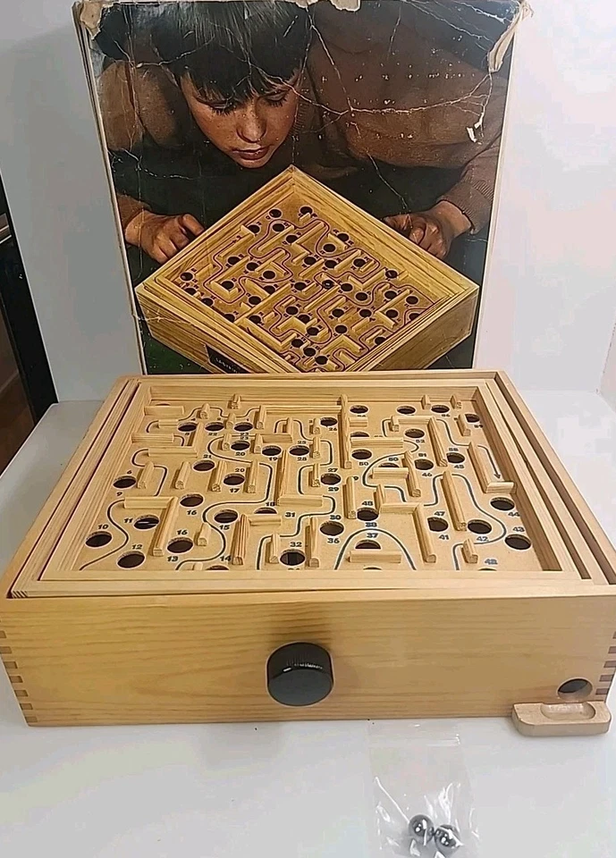 Vintage BRIO Labyrintspel Labyrinth Wood Maze Game Made in Sweden With Balls - Image 3 of 4