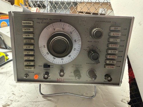 Krohn-Hite 5400B Function Generator 2 MHz to 5MHz, Powers on.