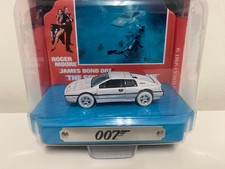 Coche James Bond 1/64 Johnny Lightning 1976 Lotus Esprit S1 007 JLSP118B - PERSECUCIÓN