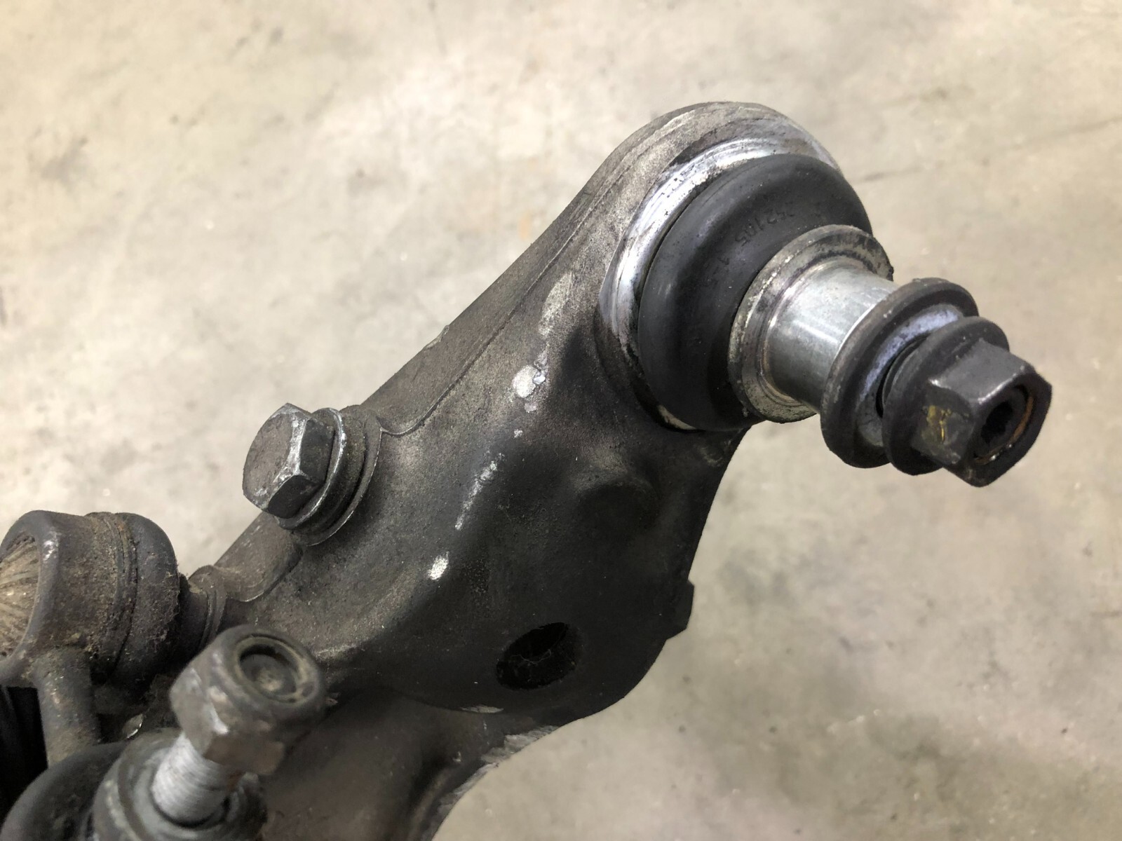 ⭐03-12 MASERATI QUATTROPORTE FRONT RIGHT PASS SIDE LOWER CONTROL ARM OEM LOT2340
